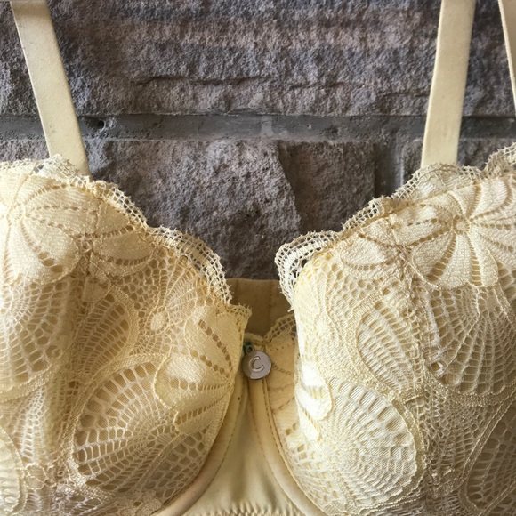 Yellow Lace Patterned Push Up Bra - Picture 3 of 6